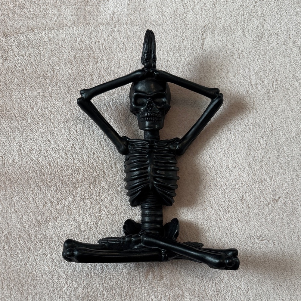 Black Skeleton Yoga Figurine